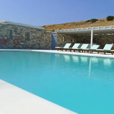 Blanca Villa Aspro Chorio