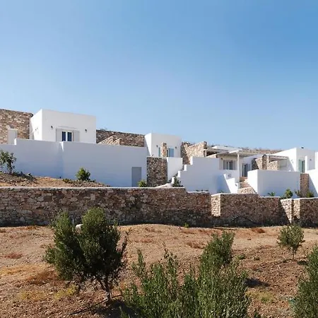 Blanca Villa Aspro Chorio