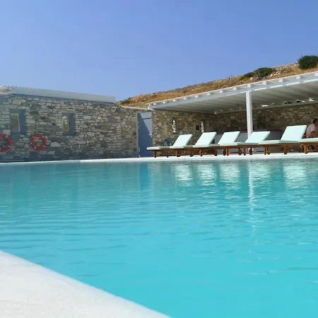 Blanca Villa Aspro Chorio